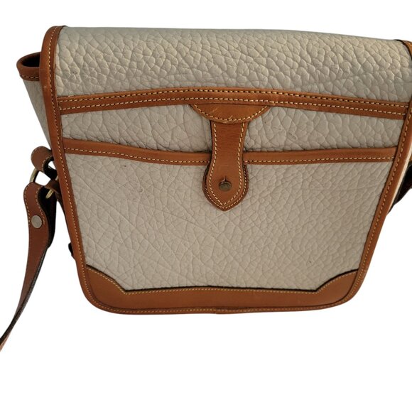 Dooney & Bourke All Weather Leather Purse, new without tags - Picture 2 of 2